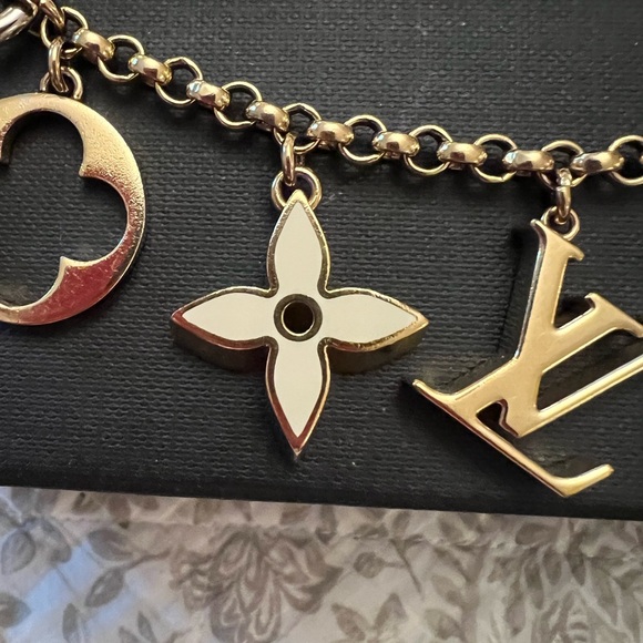 Beautiful, authentic Louis Vuitton bracelet, gold tone, beige, cream - Picture 8 of 12